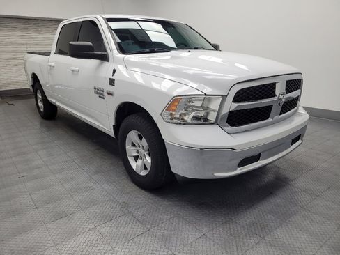 Used 2019 RAM 1500 Classic SLT RWD image 13