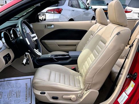 Used 2006 Ford Mustang GT Premium image 20