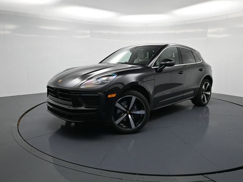 New 2026 Porsche Macan image 28