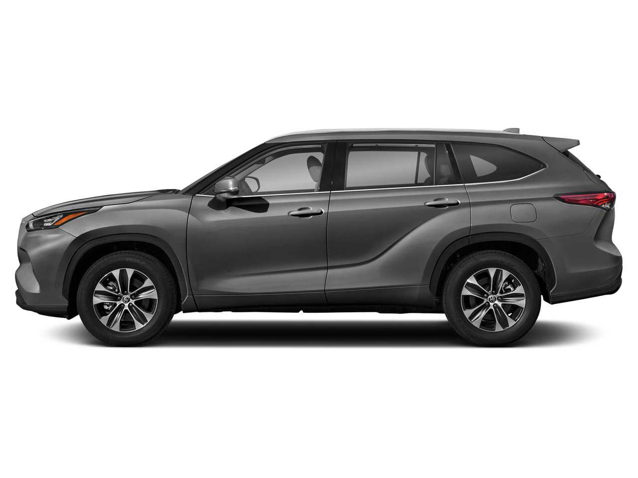 Used 2022 Toyota Highlander XLE FWD image 3