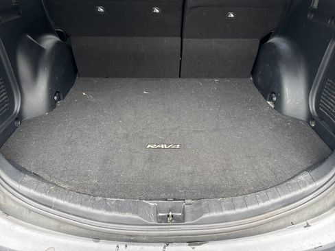 Used 2015 Toyota RAV4 LE AWD/4WD image 36