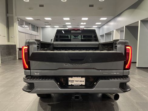 Used 2025 GMC Sierra 2500 Denali Ultimate image 38