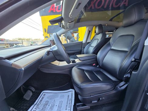 Used 2021 Tesla Model Y Long Range image 10