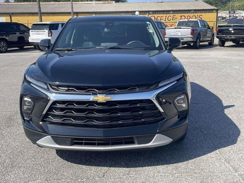 Used 2025 Chevrolet Blazer LT AWD/4WD image 10