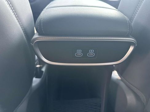New 2025 Genesis GV60 Advanced AWD/4WD image 31