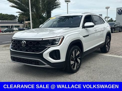 Certified 2026 Volkswagen Atlas Cross Sport SE FWD image 2