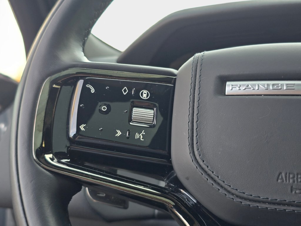 Certified 2025 Land Rover Range Rover Velar S AWD/4WD image 17