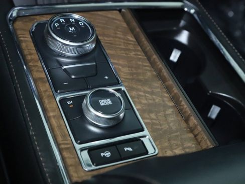 Used 2020 Ford Expedition Max Platinum image 30