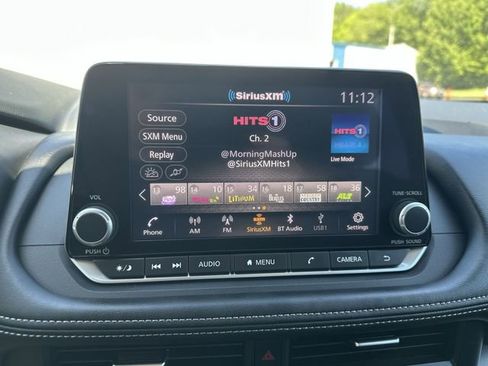 Used 2025 Nissan Rogue SV AWD/4WD image 14