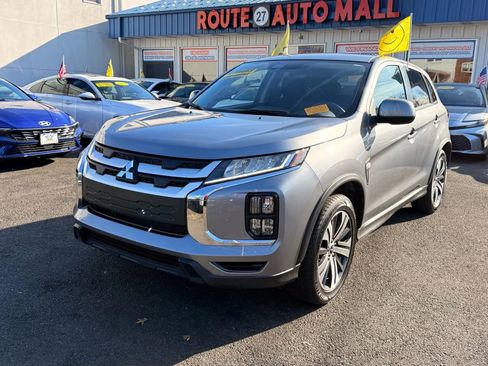Used 2023 Mitsubishi Outlander Sport ES image 4