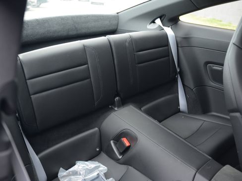 Certified 2025 Porsche 911 Carrera T image 32