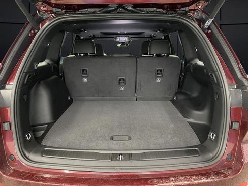 New 2026 Jeep Grand Cherokee Altitude AWD/4WD image 15