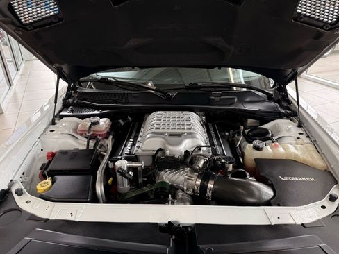 Used 2016 Dodge Challenger SRT Hellcat image 46