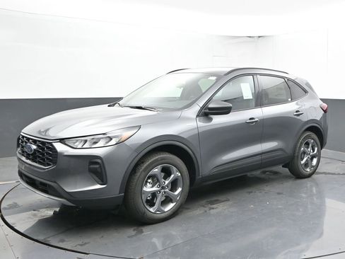 New 2026 Ford Escape ST-Line w/ Cold Weather Package image 5