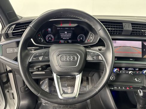 Used 2022 Audi Q3 2.0T Premium Plus w/ Premium Plus Package AWD/4WD image 21