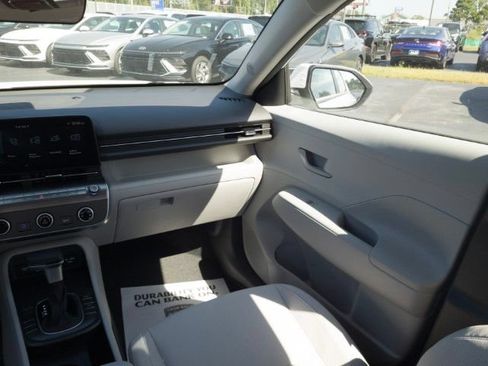 New 2027 Hyundai Kona SE FWD image 16