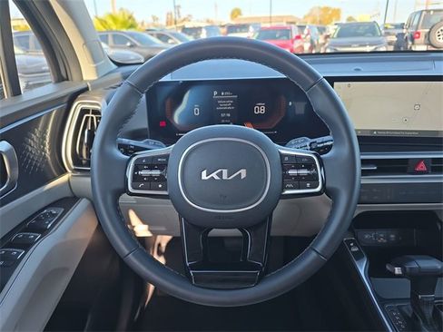 Certified 2024 Kia Sorento S w/ Panoramic Sunroof Package image 16