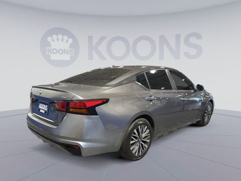 Used 2023 Nissan Altima 2.5 SV image 16