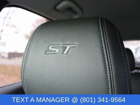 Certified 2024 Buick Encore GX Sport Touring image 17