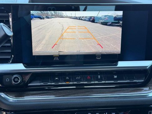 Used 2023 Chevrolet Silverado 1500 LT image 20