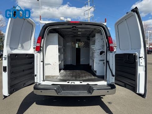 Used 2021 Chevrolet Express 2500 w/ Driver Convenience Package RWD image 29