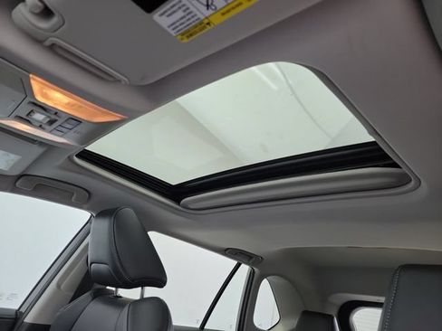 Used 2019 Toyota RAV4 Limited FWD image 20