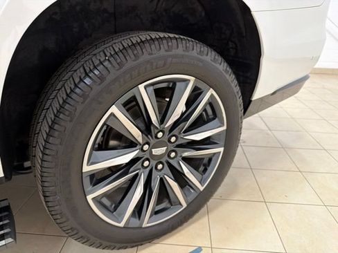 Used 2021 Cadillac Escalade Sport Platinum w/ Heavy-Duty Trailer Package AWD/4WD image 31
