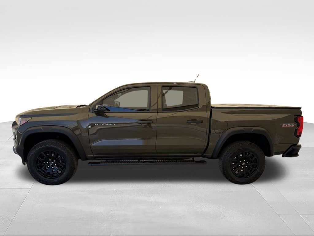 Used 2024 Chevrolet Colorado Trail Boss AWD/4WD image 7