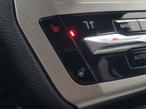 Used 2021 Ford Explorer XLT w/ Equipment Group 202A image 26