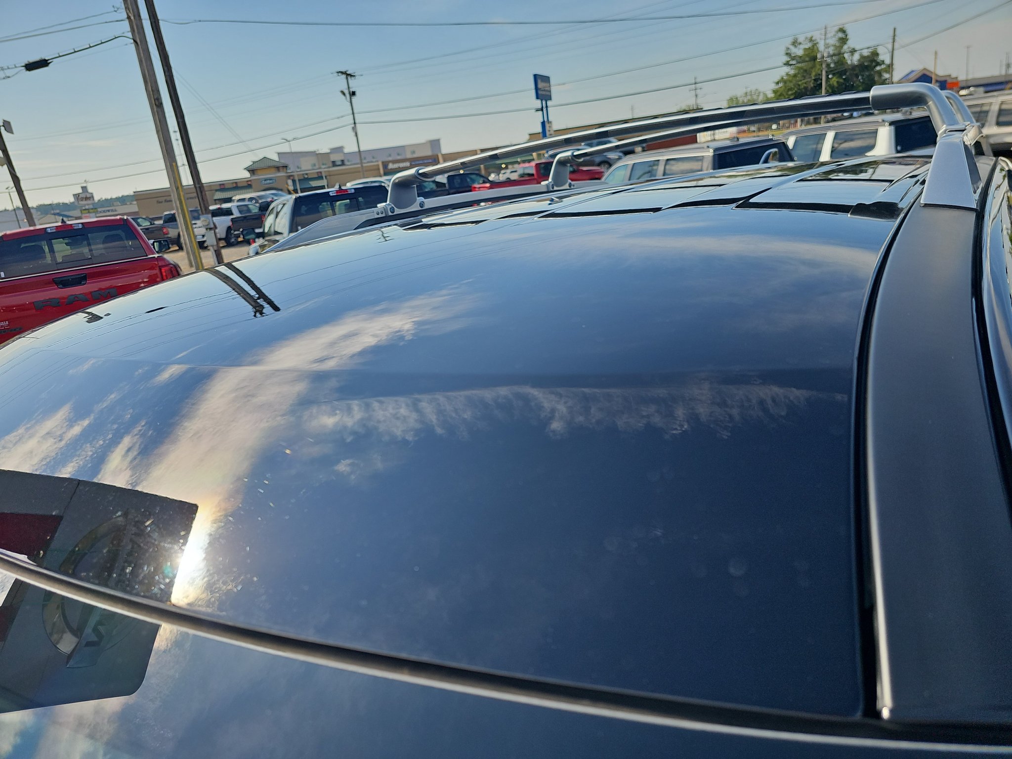Used 2024 Nissan Pathfinder SL w/ Cargo Package FWD image 9