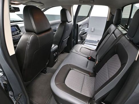 Used 2019 Chevrolet Colorado Z71 image 36