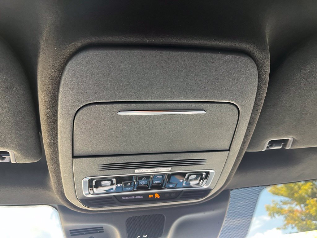 Certified 2025 Lincoln Navigator L Black Label AWD/4WD image 40