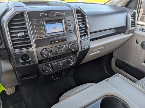 Used 2018 Ford F150 XLT image 29