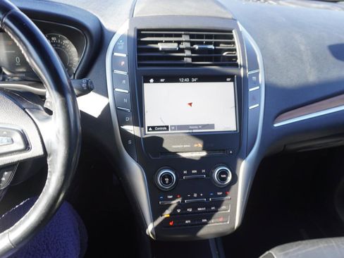 Used 2017 Lincoln MKC Select w/ Select Plus Package image 37