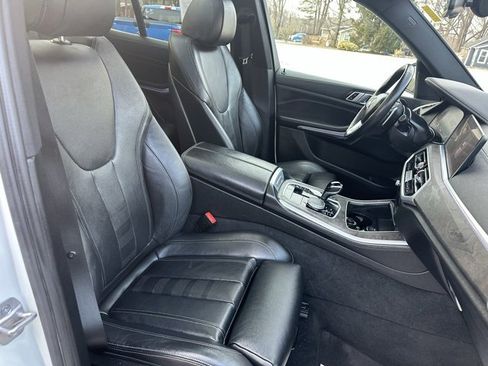 Used 2022 BMW X5 xDrive40i w/ Premium Package image 15
