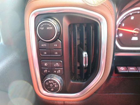 Used 2020 Chevrolet Silverado 2500 High Country w/ Z71 Off-Road Package AWD/4WD image 12