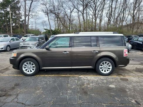 Used 2011 Ford Flex SEL w/ Rapid Spec Order Code FWD image 6
