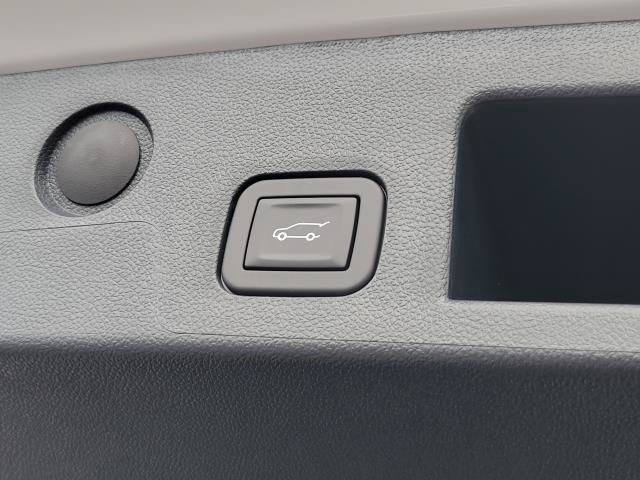 New 2027 GMC Terrain Elevation w/ Elevation Premium Package AWD/4WD image 8