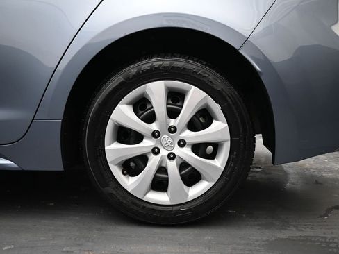 Used 2023 Toyota Corolla LE image 12
