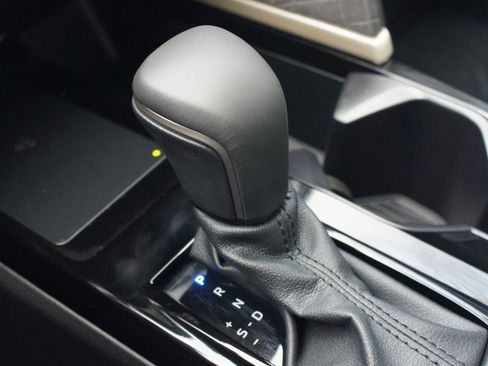 Used 2026 Toyota Camry Hybrid image 11