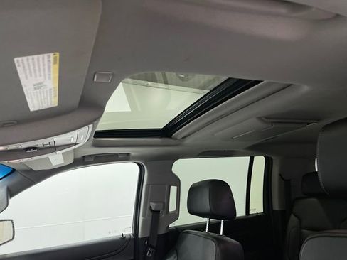 Used 2020 Chevrolet Suburban Premier image 13