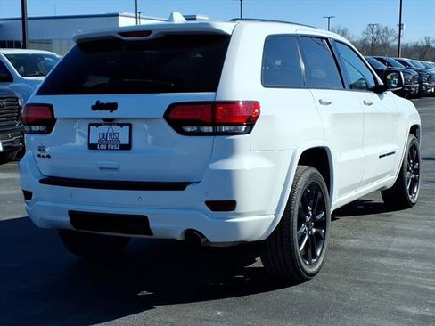 Used 2021 Jeep Grand Cherokee Laredo X image 27