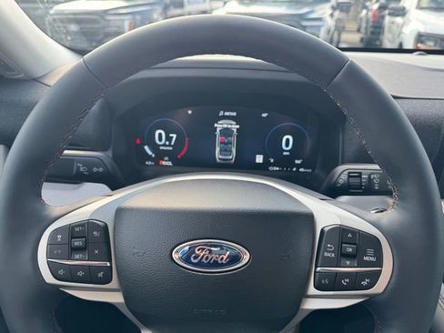 New 2026 Ford Explorer Active w/ Active Comfort Package image 25