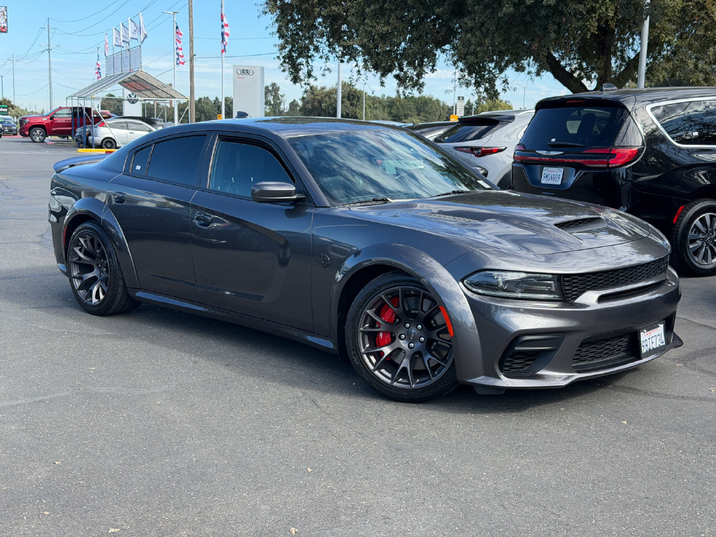 Used 2022 Dodge Charger SRT Hellcat w/ Navigation & Travel Group RWD image 2