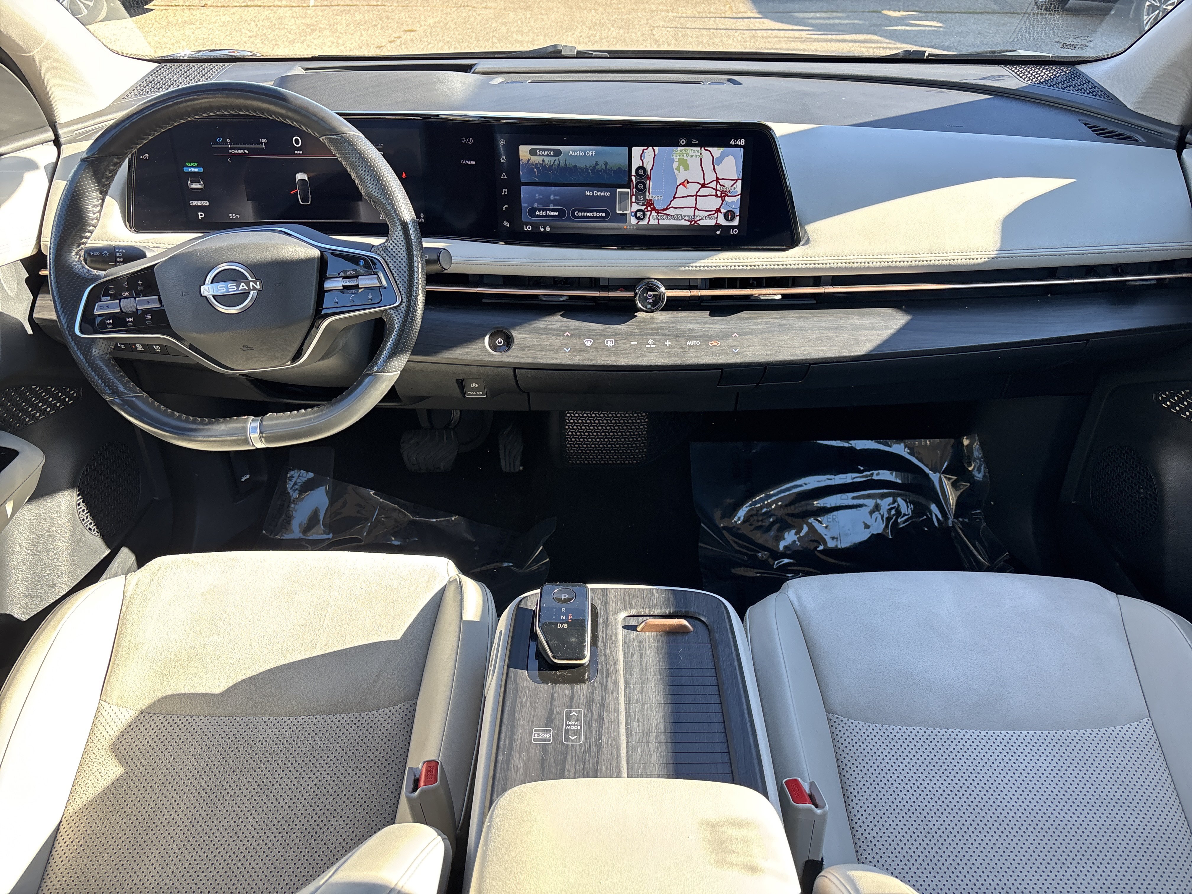 Used 2023 Nissan Ariya AWD image 16