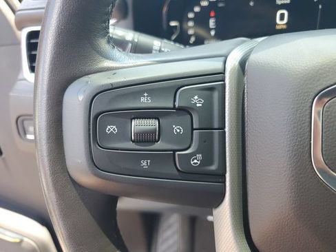 Used 2022 GMC Yukon XL Denali AWD/4WD image 12
