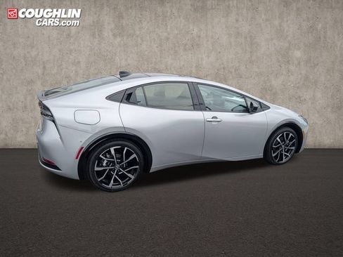 New 2026 Toyota Prius Plug-In Hybrid w/ Limited Premium Package FWD image 9