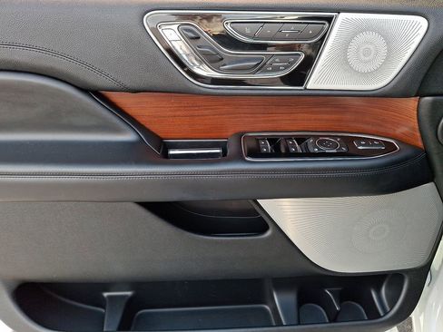 Used 2020 Lincoln Navigator Reserve w/ Equipment Group 208A Reserve image 13