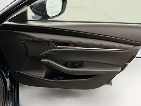 Used 2024 MAZDA MAZDA3 s image 33