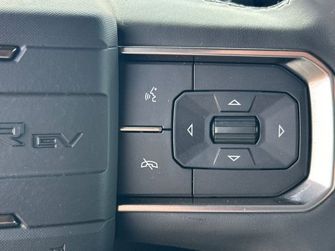 New 2025 GMC Hummer EV 2X image 28